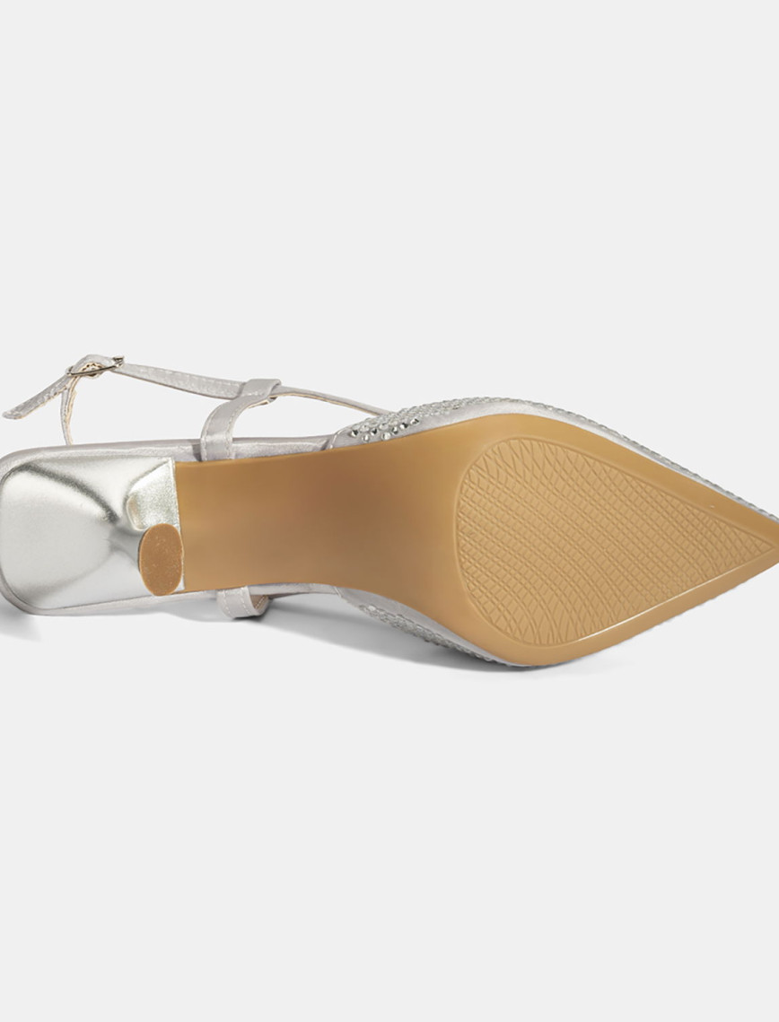 Kadın Gümüş Ayarlanabilir Metal Tokalı Taşlı Abiye Ayakkabı Kadın Gümüş Ayarlanabilir Metal Tokalı Taşlı Abiye Ayakkabı