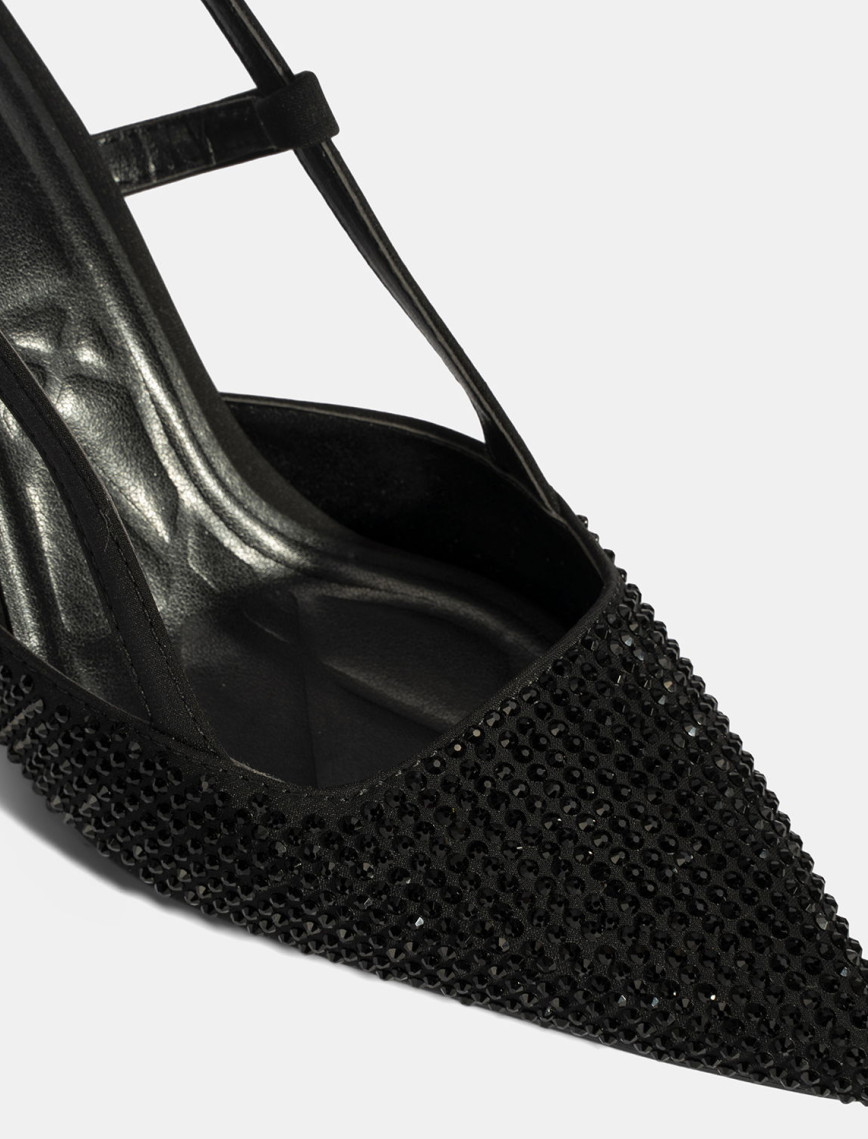 Kadın Siyah Ayarlanabilir Metal Tokalı Taşlı Abiye Ayakkabı Kadın Siyah Ayarlanabilir Metal Tokalı Taşlı Abiye Ayakkabı