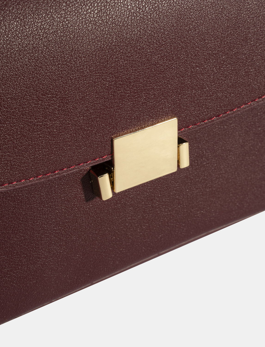 Kadın Bordo Omuz Çantası Kadın Bordo Omuz Çantası