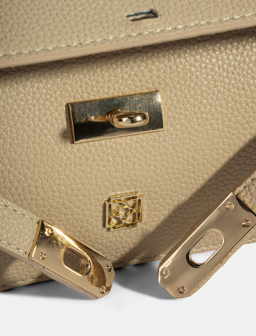 Kadın Bej Omuz Çantası Kadın Bej Omuz Çantası