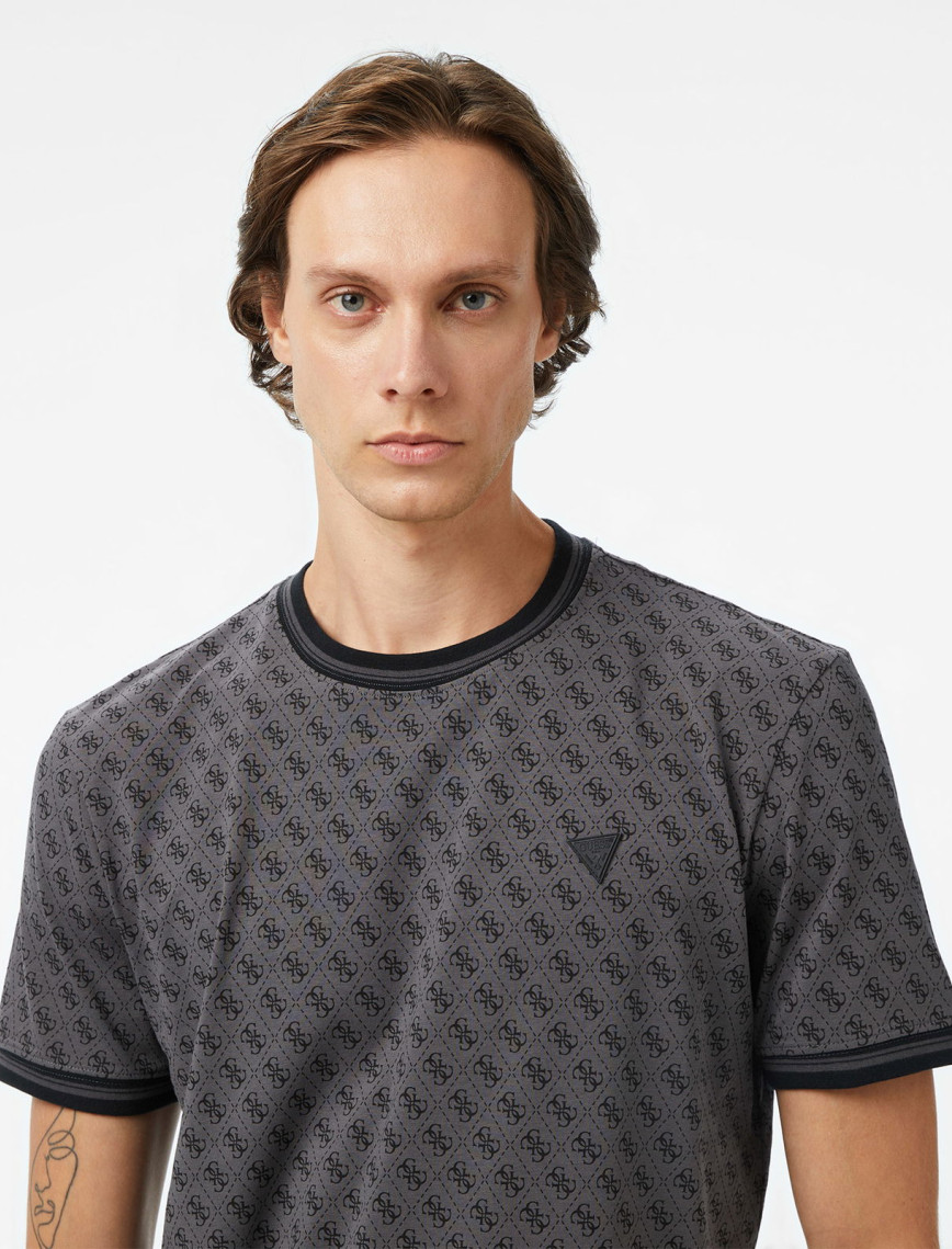 Guess Marshall Mid Organic Stretch Jersey 180 Erkek Siyah T-Shirt Guess Marshall Mid Organic Stretch Jersey 180 Erkek Siyah T-Shirt