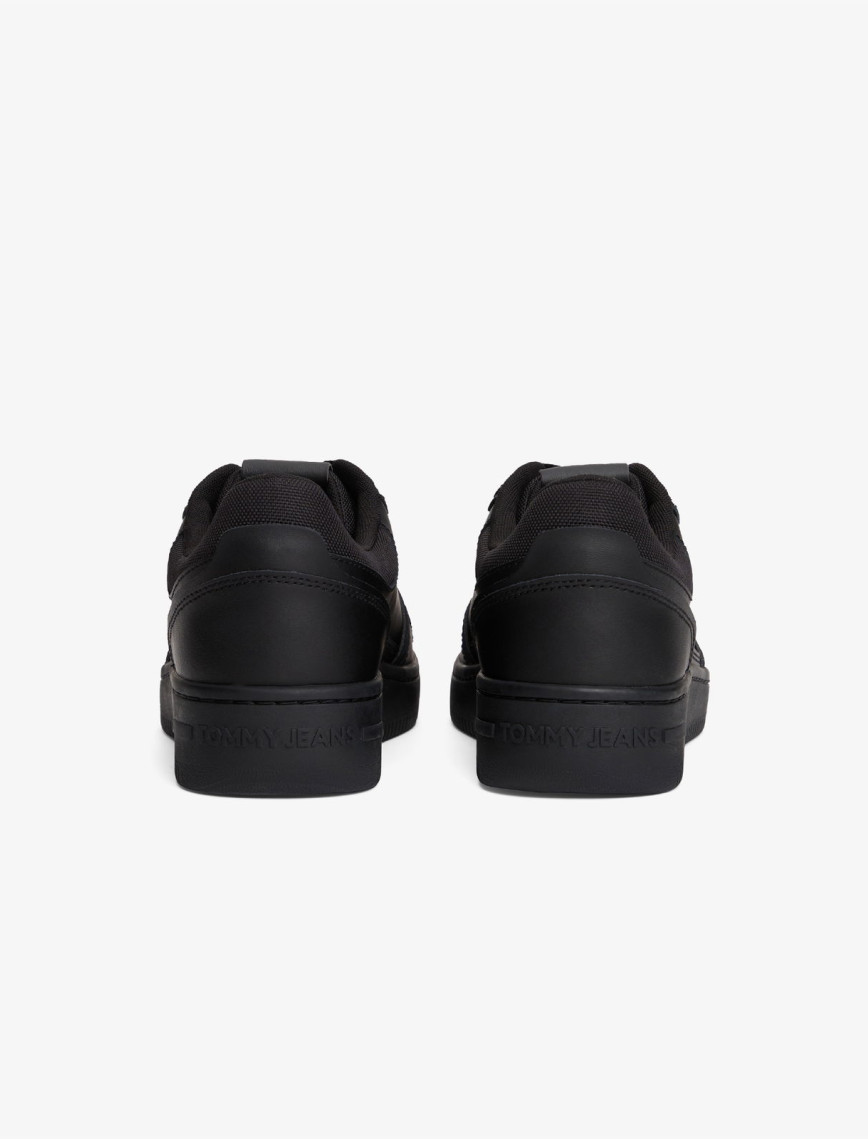 Tommy Hilfiger Retro Erkek Siyah Spor Ayakkabı Tommy Hilfiger Retro Erkek Siyah Spor Ayakkabı