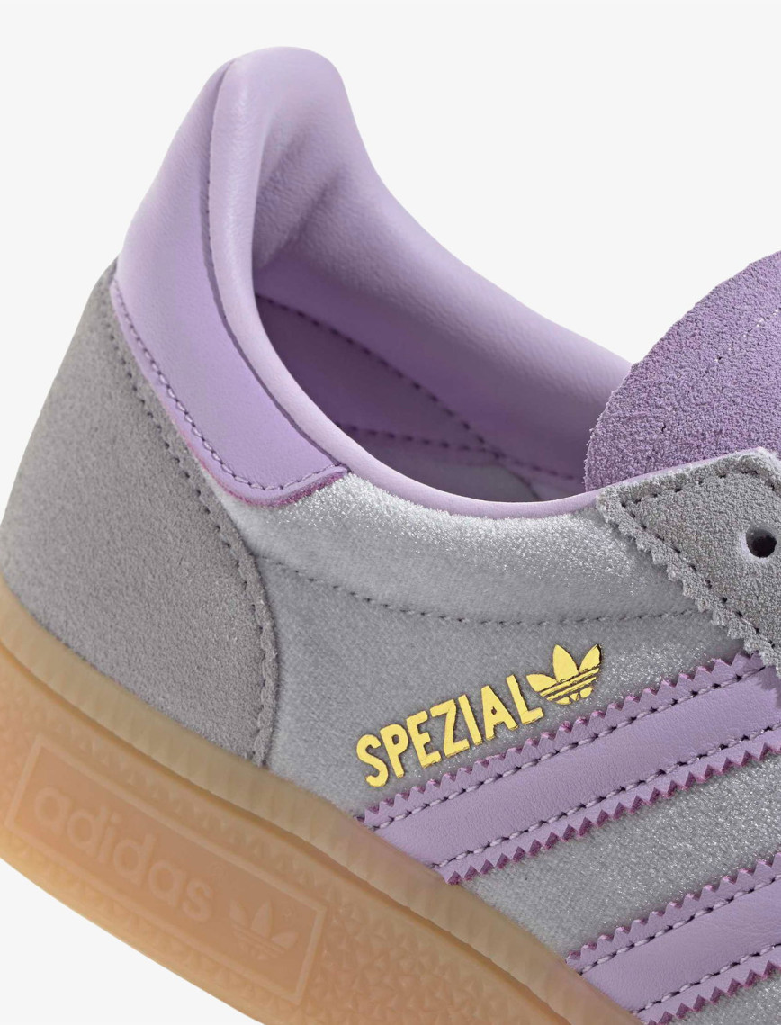 adidas Handball Spezial Kadın Gri Spor Ayakkabı adidas Handball Spezial Kadın Gri Spor Ayakkabı