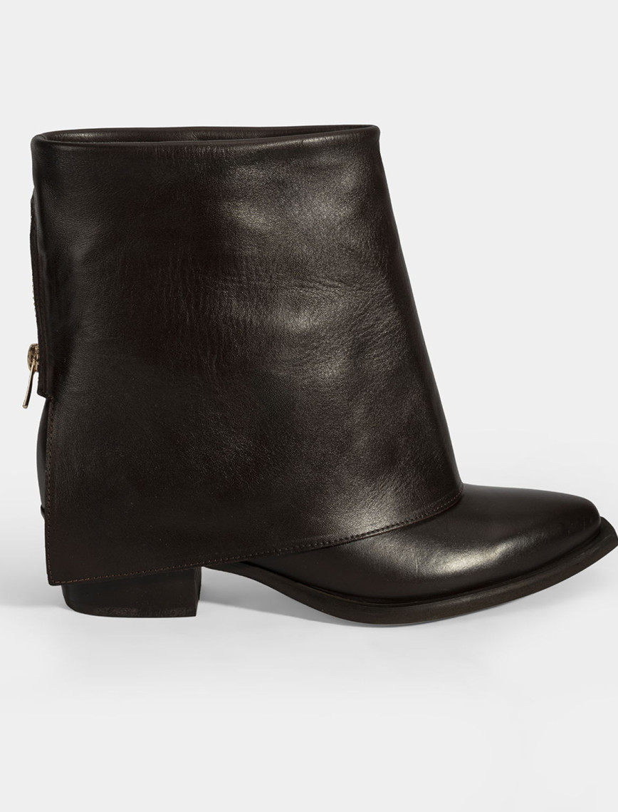 Kadın Kahve Katlama Detaylı Topuklu Deri Bot Kadın Kahve Katlama Detaylı Topuklu Deri Bot