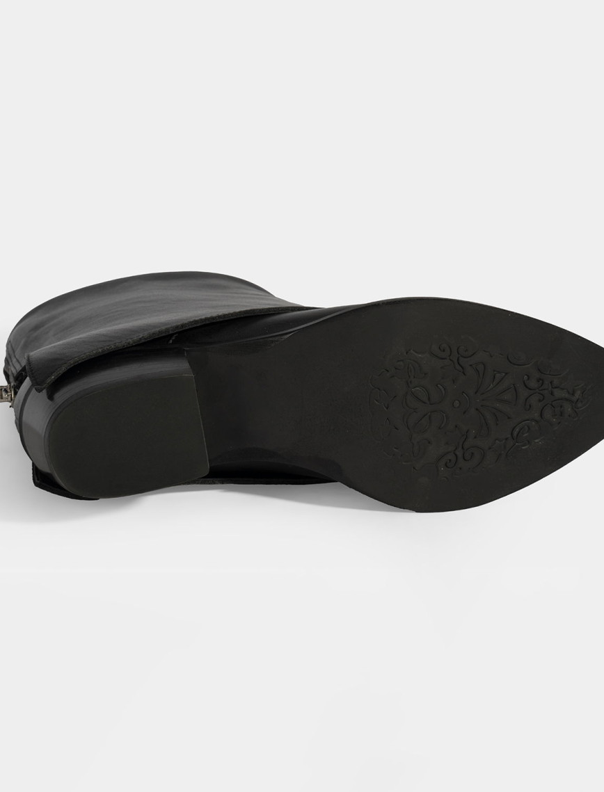 Kadın Siyah Katlama Detaylı Topuklu Deri Bot Kadın Siyah Katlama Detaylı Topuklu Deri Bot