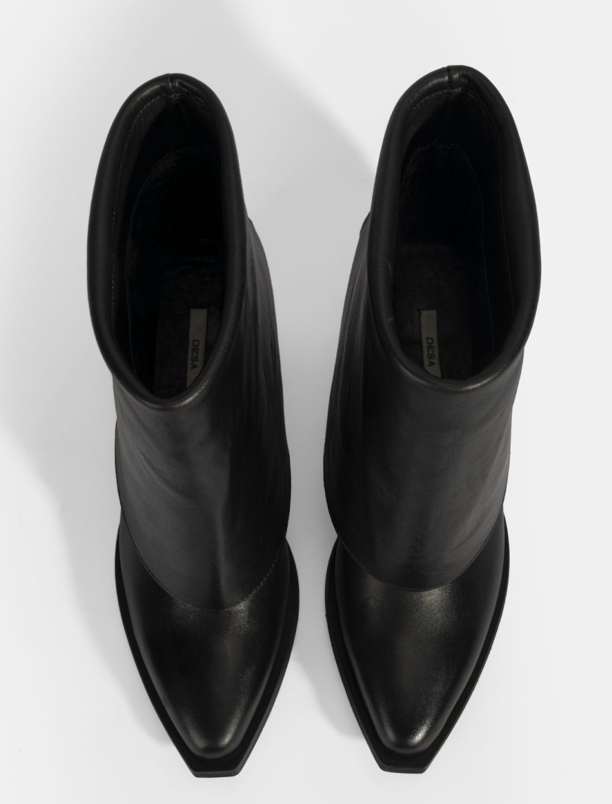 Kadın Siyah Katlama Detaylı Topuklu Deri Bot Kadın Siyah Katlama Detaylı Topuklu Deri Bot