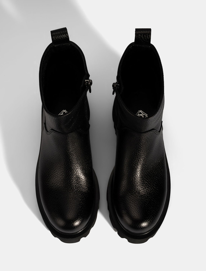 Kadın Siyah Kalın Tabanlı Deri Bot Kadın Siyah Kalın Tabanlı Deri Bot