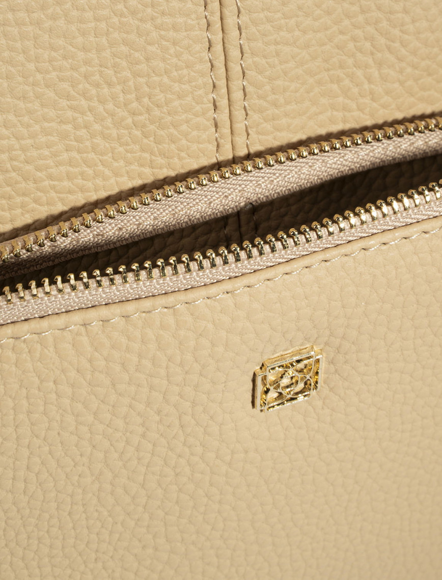 Kadın Bej Sırt Çantası Kadın Bej Sırt Çantası