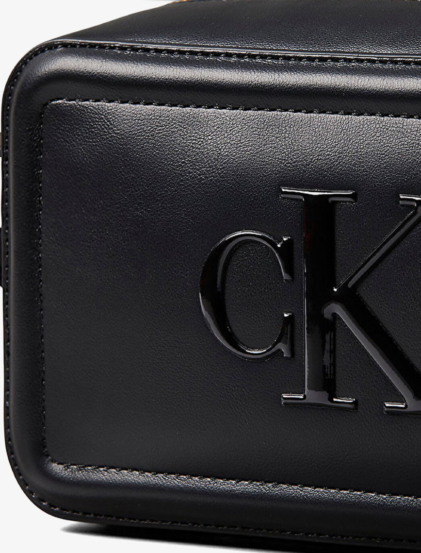 Calvin Klein Bold Camera Kadın Siyah El Çantası