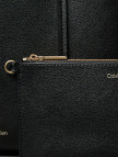 Calvin Klein Foil Logo Tote Pouch Kadın Siyah Çanta Calvin Klein Foil Logo Tote Pouch Kadın Siyah Çanta
