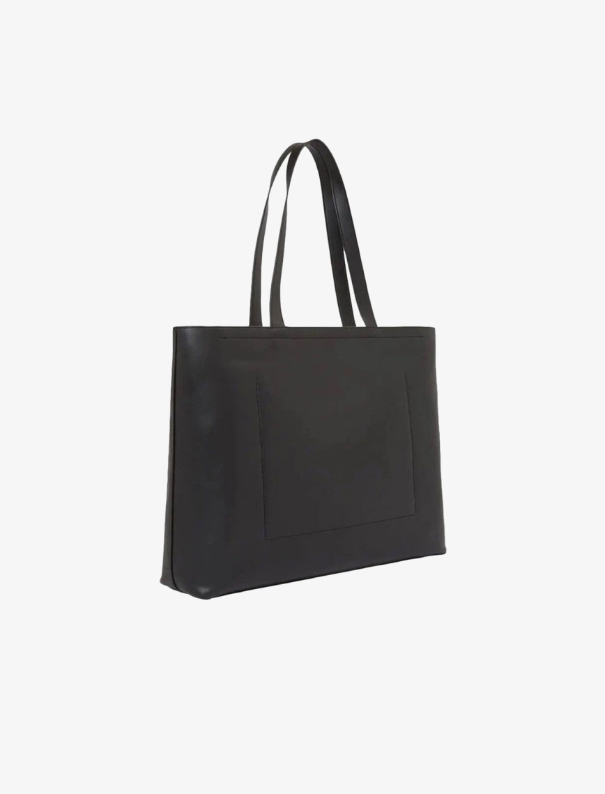 Calvin Klein Sculpted Slim Tote Kadın Siyah Çanta Calvin Klein Sculpted Slim Tote Kadın Siyah Çanta