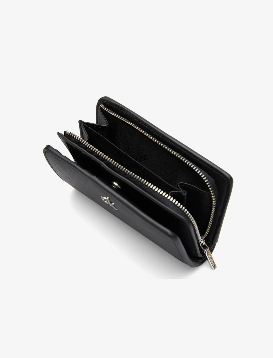 Calvin Klein Re Lock Medium Bifold Kadın Siyah Cüzdan Calvin Klein Re Lock Medium Bifold Kadın Siyah Cüzdan