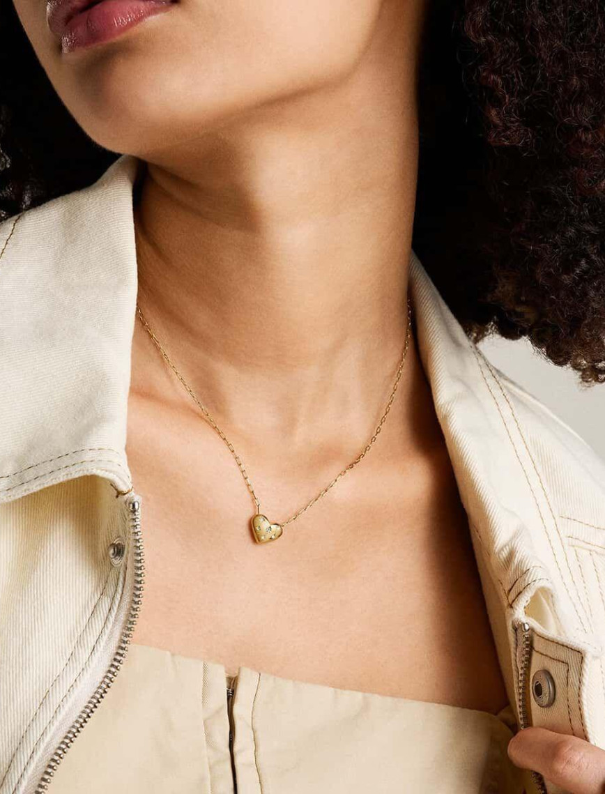 Fossil JF04856-710 Kalpli Kadın Kolye Fossil JF04856-710 Kalpli Kadın Kolye