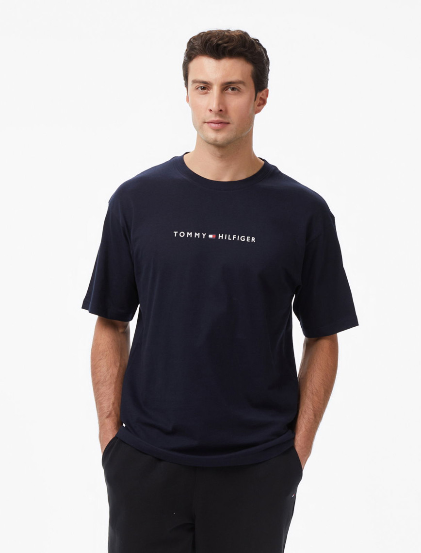 Tommy Hilfiger Logo Erkek Beyaz T-Shirt Tommy Hilfiger Logo Erkek Beyaz T-Shirt