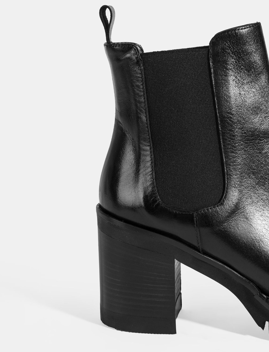 Luca Grossi Kadın Siyah Kalın Topuklu Deri Chelsea Bot Luca Grossi Kadın Siyah Kalın Topuklu Deri Chelsea Bot