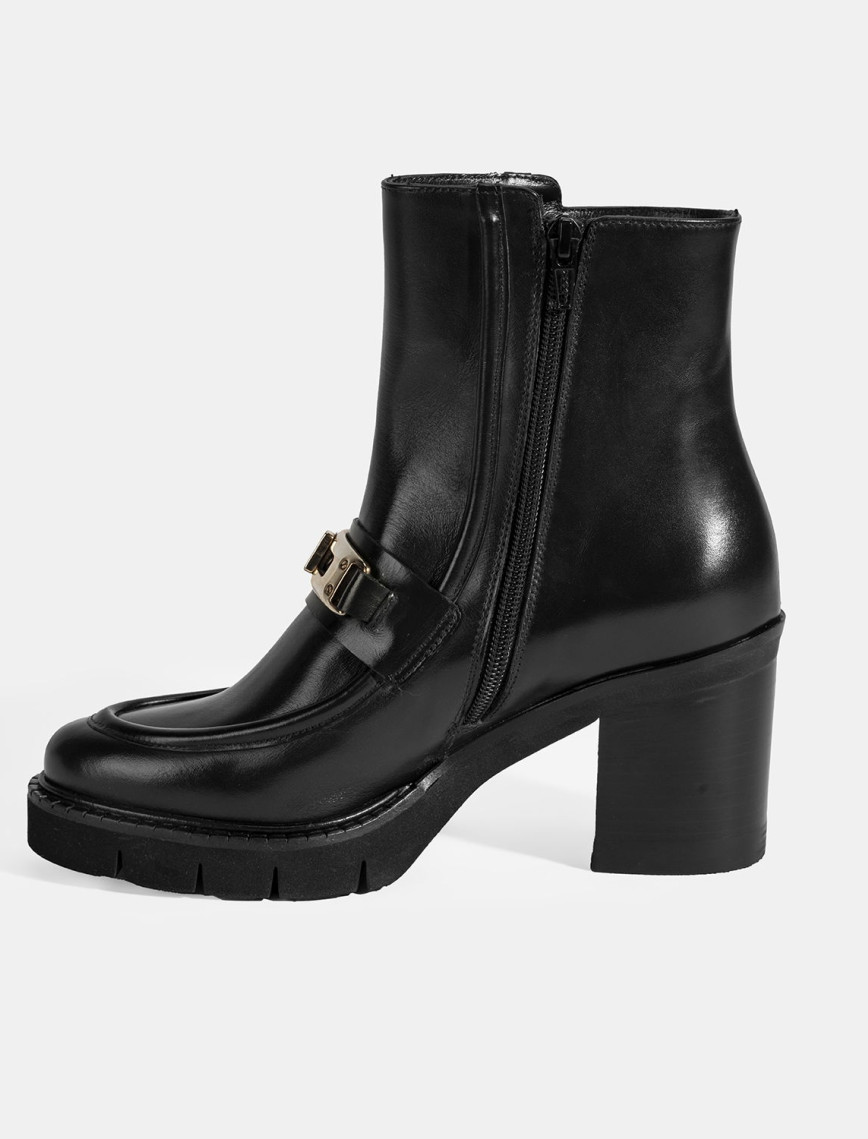 Luca Grossi Kadın Siyah Metal Kilit Detaylı Kalın Topuklu Bot Luca Grossi Kadın Siyah Metal Kilit Detaylı Kalın Topuklu Bot