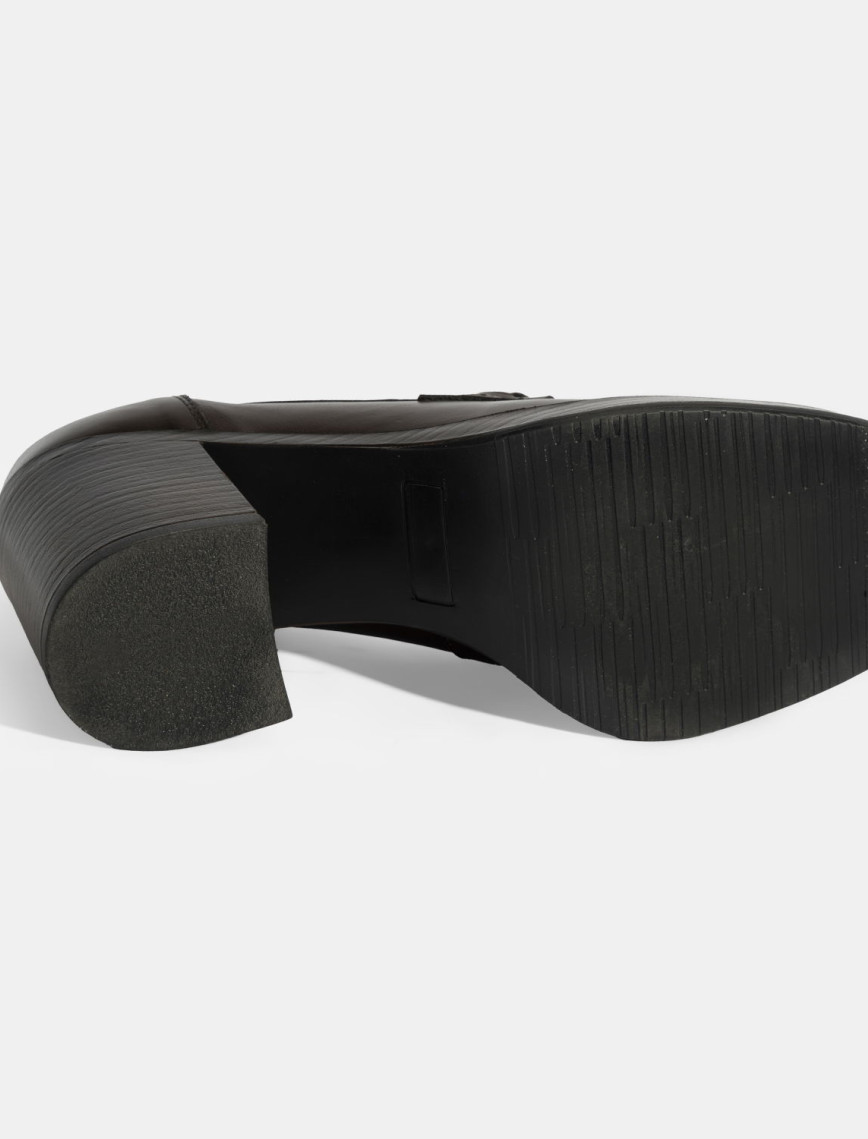 Kadın Kahve Metal Toka Detaylı Kalın Topuklu Loafer Kadın Kahve Metal Toka Detaylı Kalın Topuklu Loafer