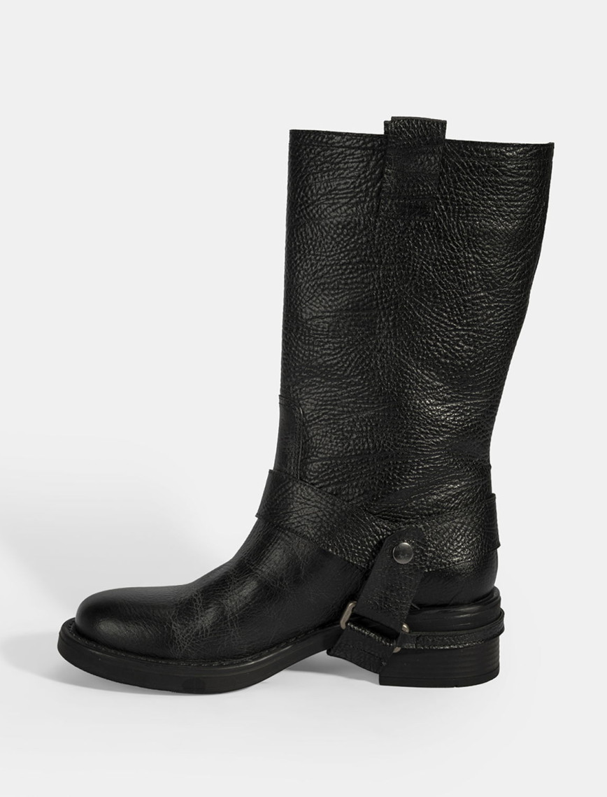 Kadın Siyah Metal Aksesuarlı Deri Biker Bot Kadın Siyah Metal Aksesuarlı Deri Biker Bot