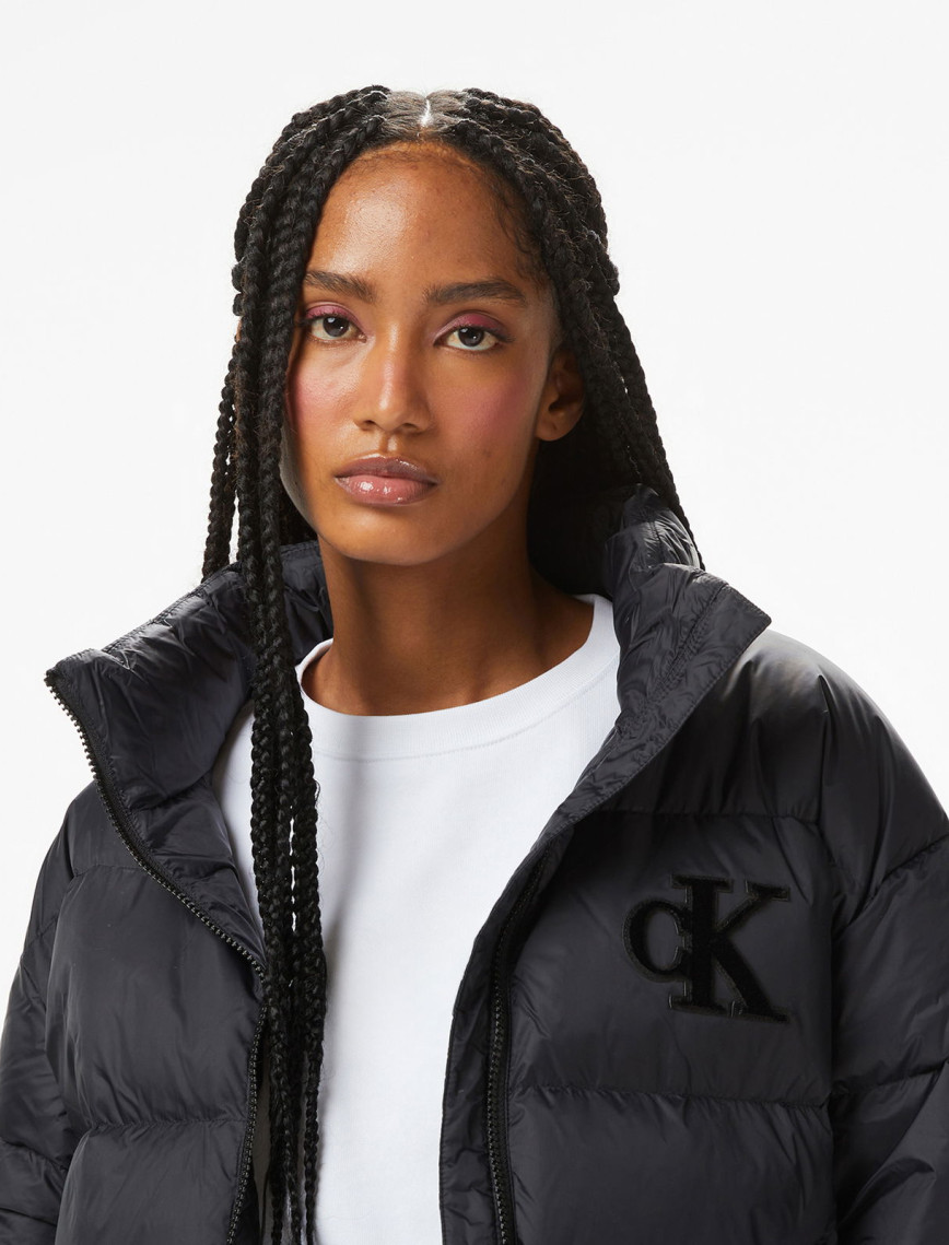 Calvin Klein Graphic Logo Puffer Kadın Siyah Ceket Calvin Klein Graphic Logo Puffer Kadın Siyah Ceket