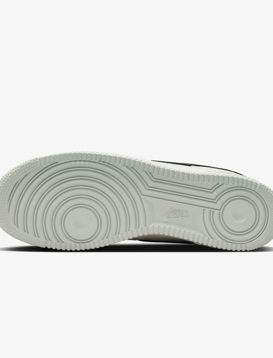 Nike Air Force 1 Gore-Tex Erkek Beyaz Spor Ayakkabı Nike Air Force 1 Gore-Tex Erkek Beyaz Spor Ayakkabı