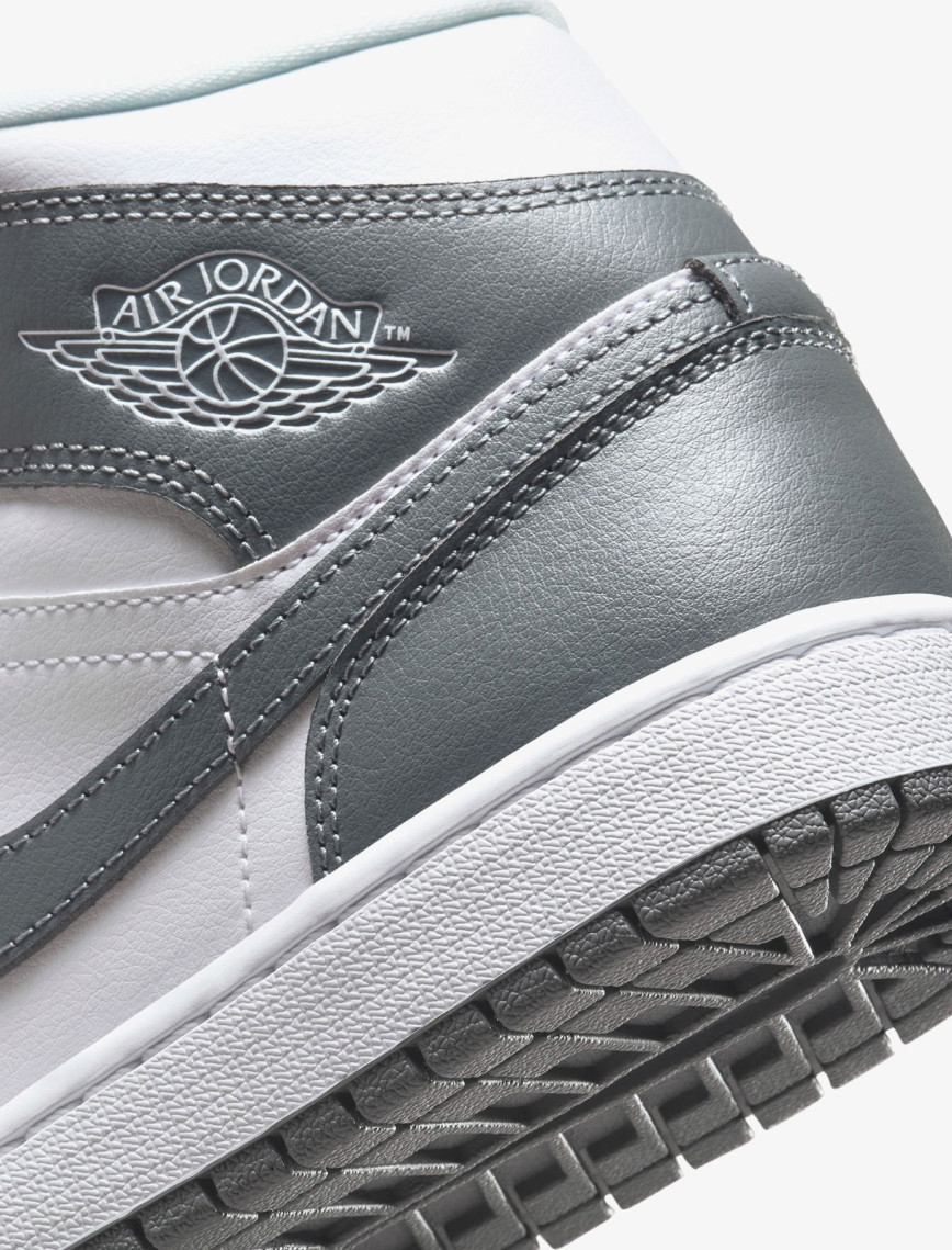 Jordan Air 1 Mid Kadın Beyaz Spor Ayakkabı Jordan Air 1 Mid Kadın Beyaz Spor Ayakkabı