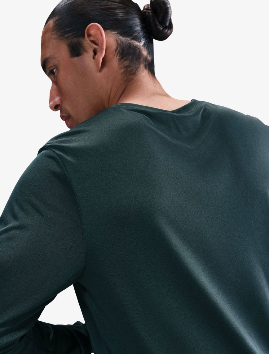 Nike Dri-Fit Legend Reset Erkek Yeşil T-Shirt Nike Dri-Fit Legend Reset Erkek Yeşil T-Shirt