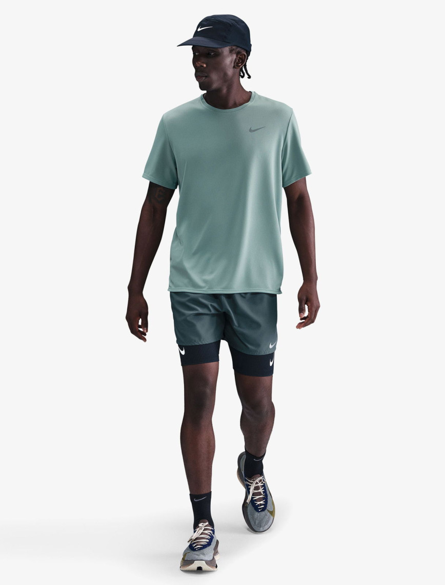 Nike Dri-Fit Miler Erkek Siyah T-Shirt Nike Dri-Fit Miler Erkek Siyah T-Shirt