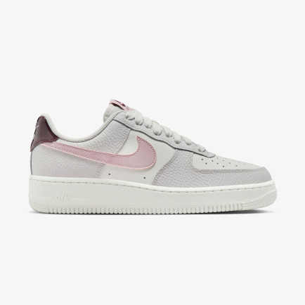 Nike Air Force 1 '07 Kadın Beyaz Spor Ayakkabı