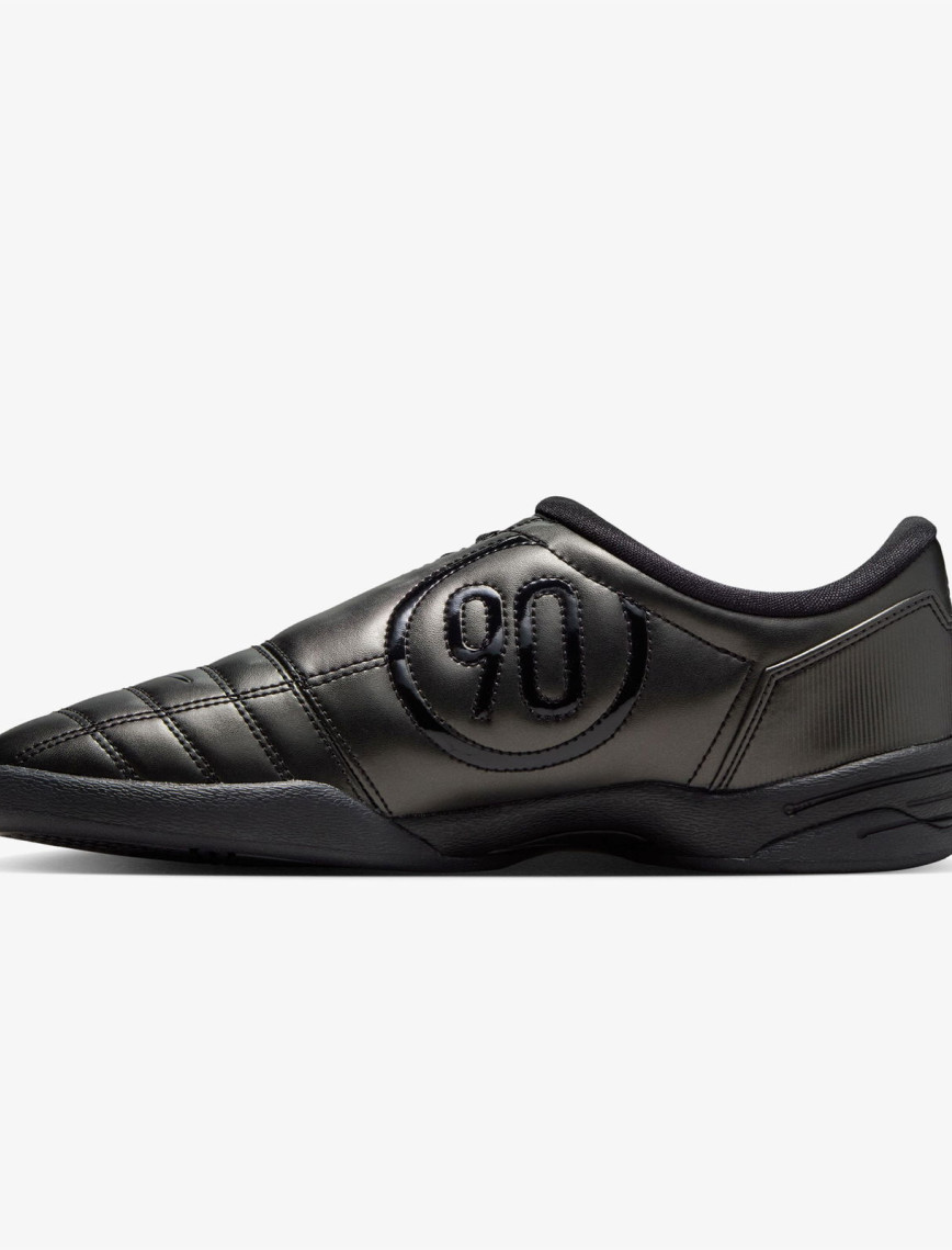 Nike Total 90 Kadın Siyah Spor Ayakkabı Nike Total 90 Kadın Siyah Spor Ayakkabı