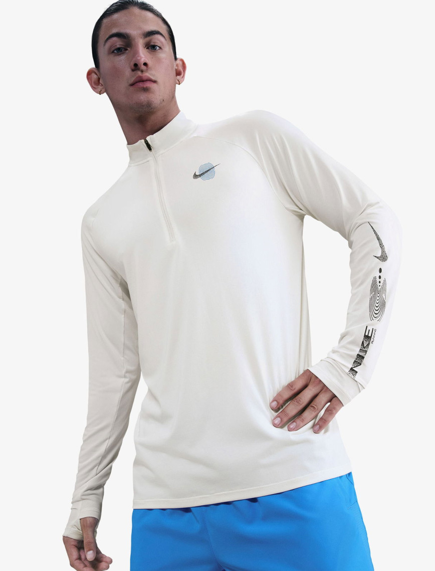 Nike Dri-Fit Stride Energy Erkek Beyaz Uzun Kollu T-Shirt Nike Dri-Fit Stride Energy Erkek Beyaz Uzun Kollu T-Shirt