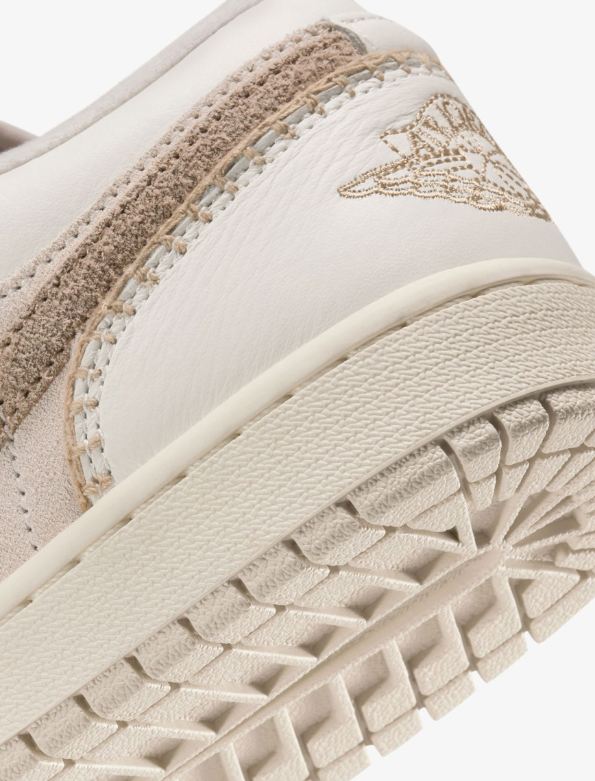 Jordan Air 1 Low SE Kadın Bej Spor Ayakkabı Jordan Air 1 Low SE Kadın Bej Spor Ayakkabı