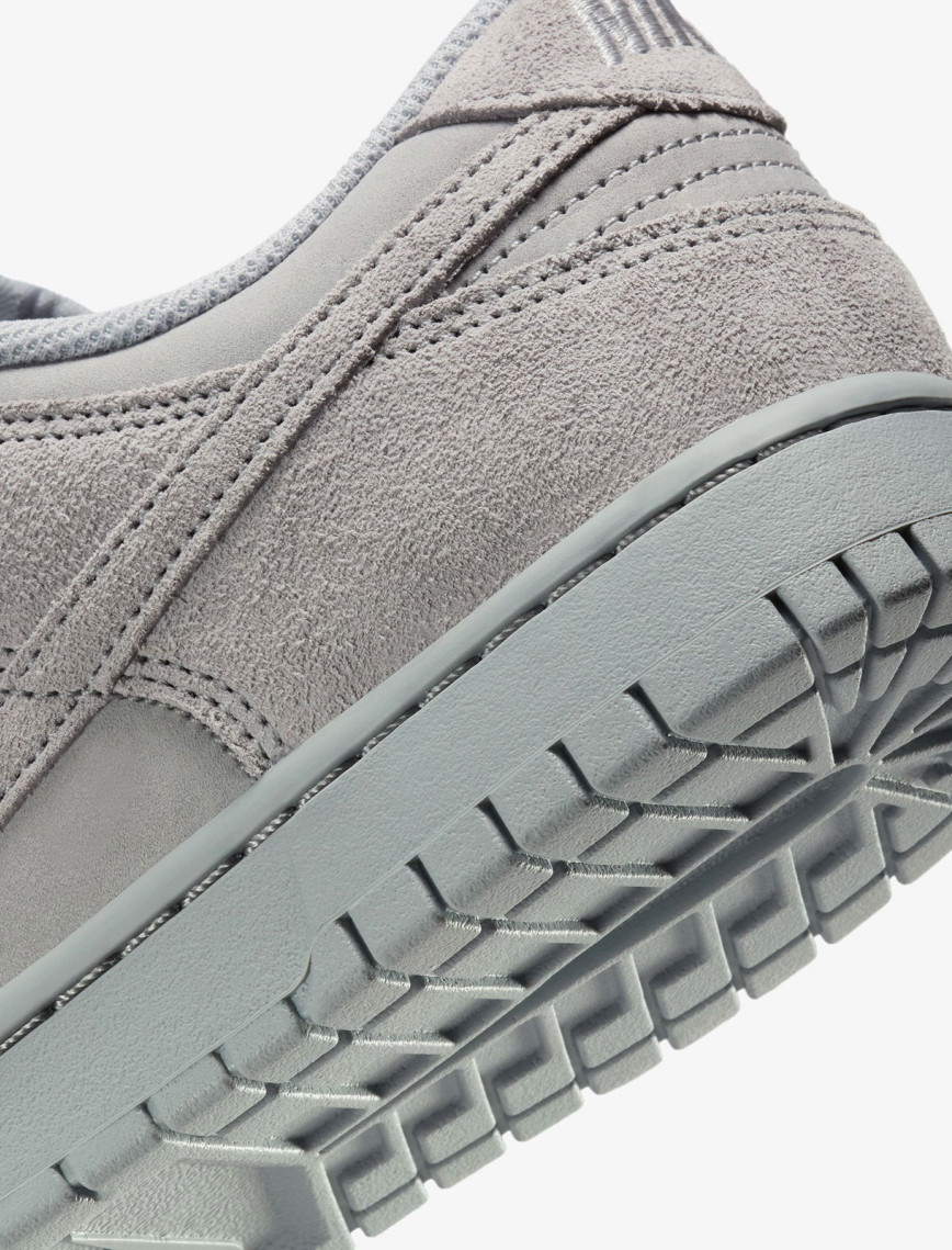 Nike Dunk Low Retro SE Erkek Gri Spor Ayakkabı Nike Dunk Low Retro SE Erkek Gri Spor Ayakkabı