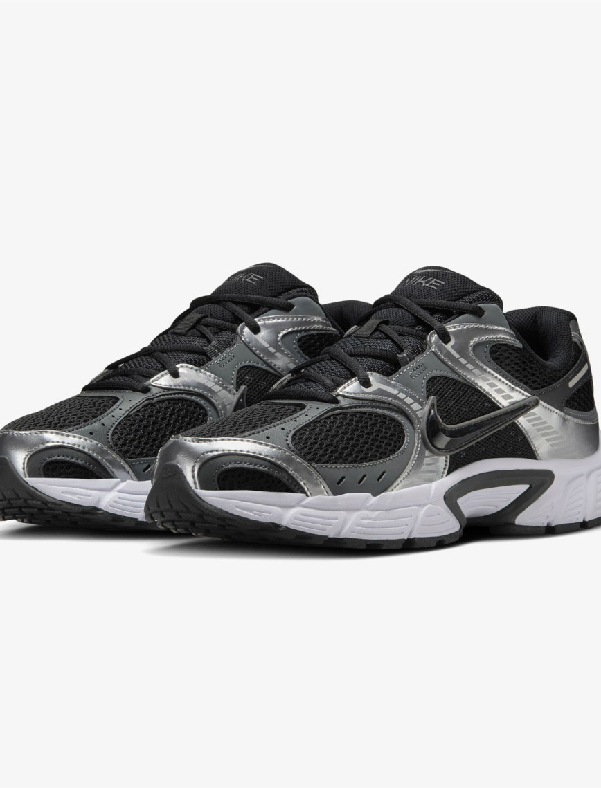 Nike V5 RNR Erkek Siyah Spor Ayakkabı Nike V5 RNR Erkek Siyah Spor Ayakkabı