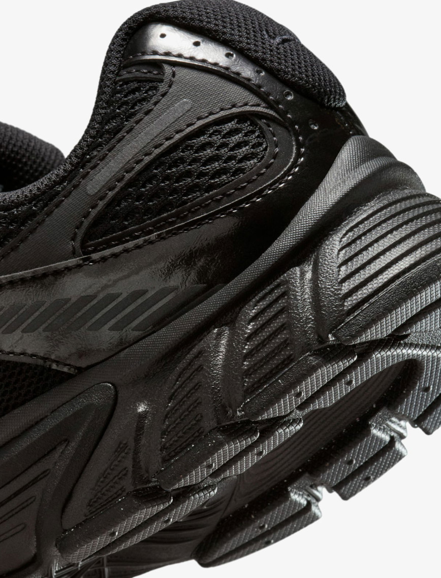 Nike V5 RNR Kadın Siyah Spor Ayakkabı Nike V5 RNR Kadın Siyah Spor Ayakkabı