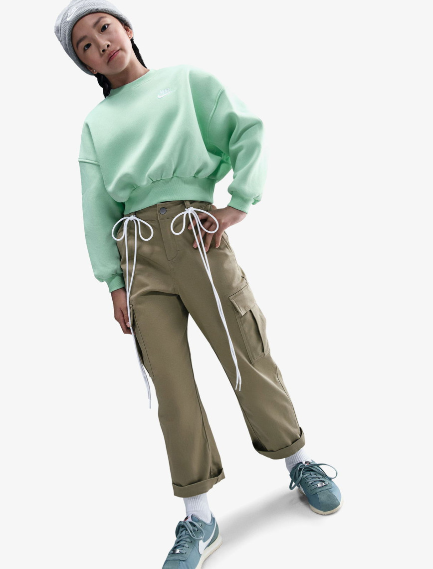 Nike Sportswear Club Fleece Crew Çocuk Yeşil Sweatshirt Nike Sportswear Club Fleece Crew Çocuk Yeşil Sweatshirt