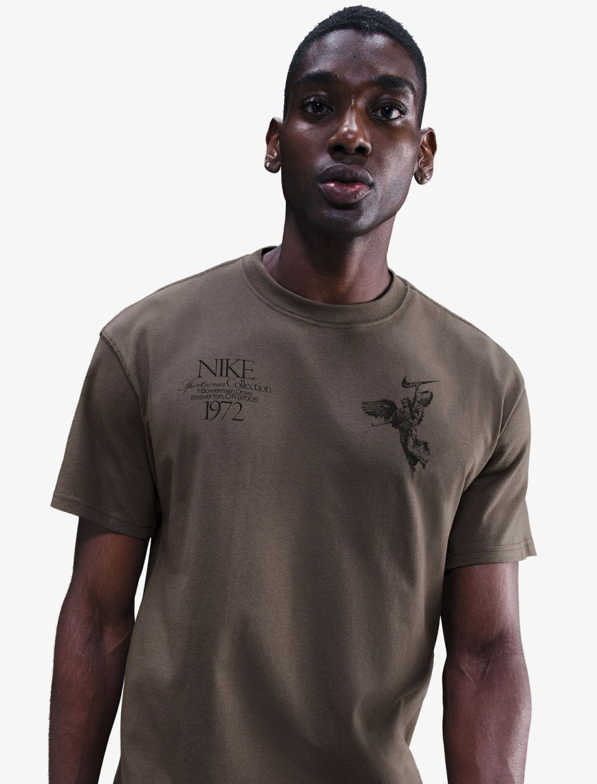 Nike Sportswear M90 Wings Victory Erkek Kahverengi T-Shirt Nike Sportswear M90 Wings Victory Erkek Kahverengi T-Shirt