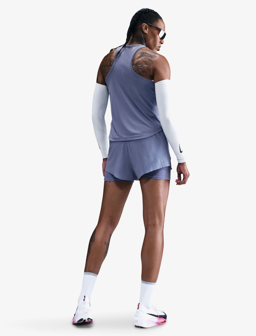 Nike Dri-Fit Tempo Swoosh Run Kadın Mavi Kolsuz T-Shirt Nike Dri-Fit Tempo Swoosh Run Kadın Mavi Kolsuz T-Shirt