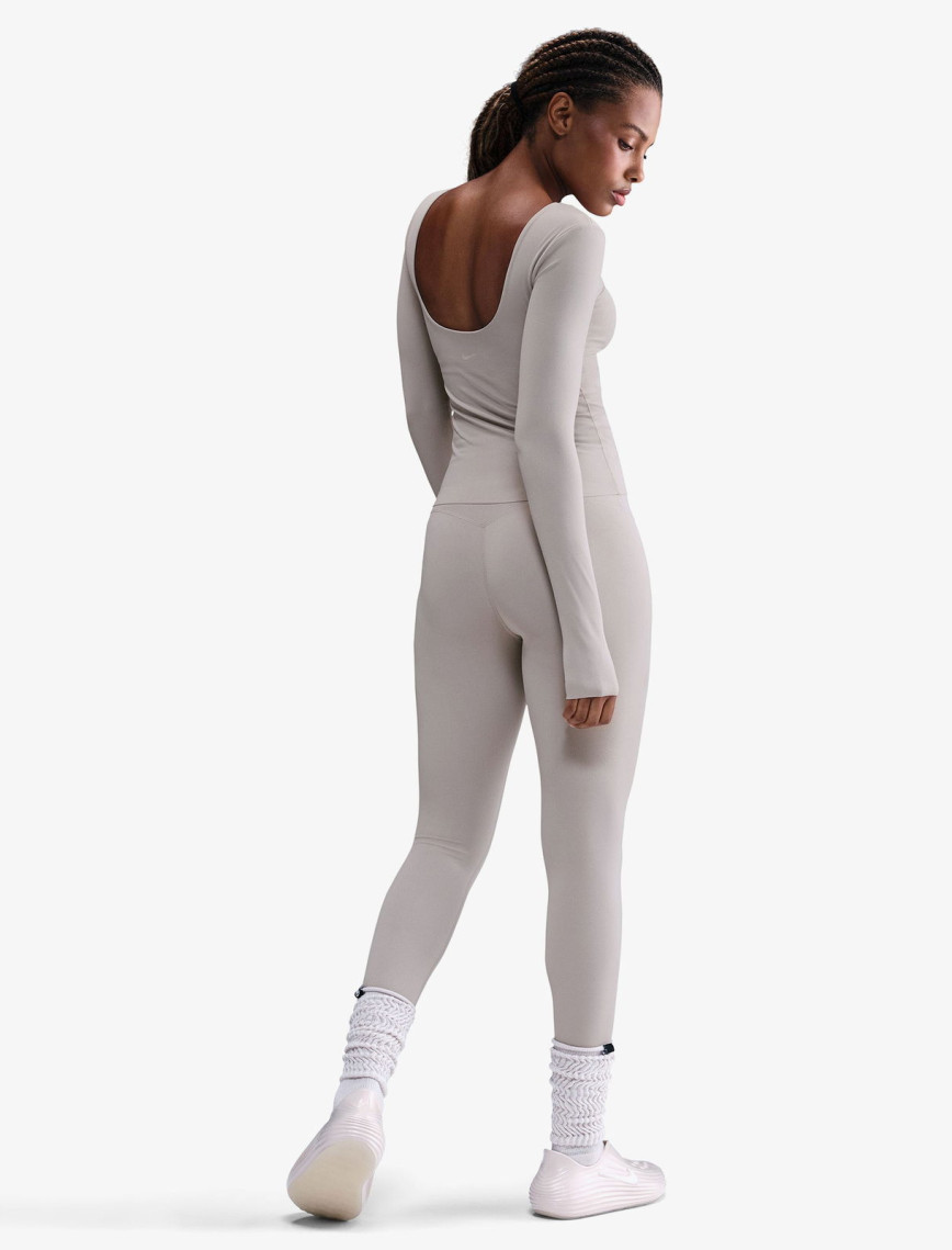 Nike Zenvy Dri-Fit Kadın Gri Uzun Kollu T-Shirt Nike Zenvy Dri-Fit Kadın Gri Uzun Kollu T-Shirt