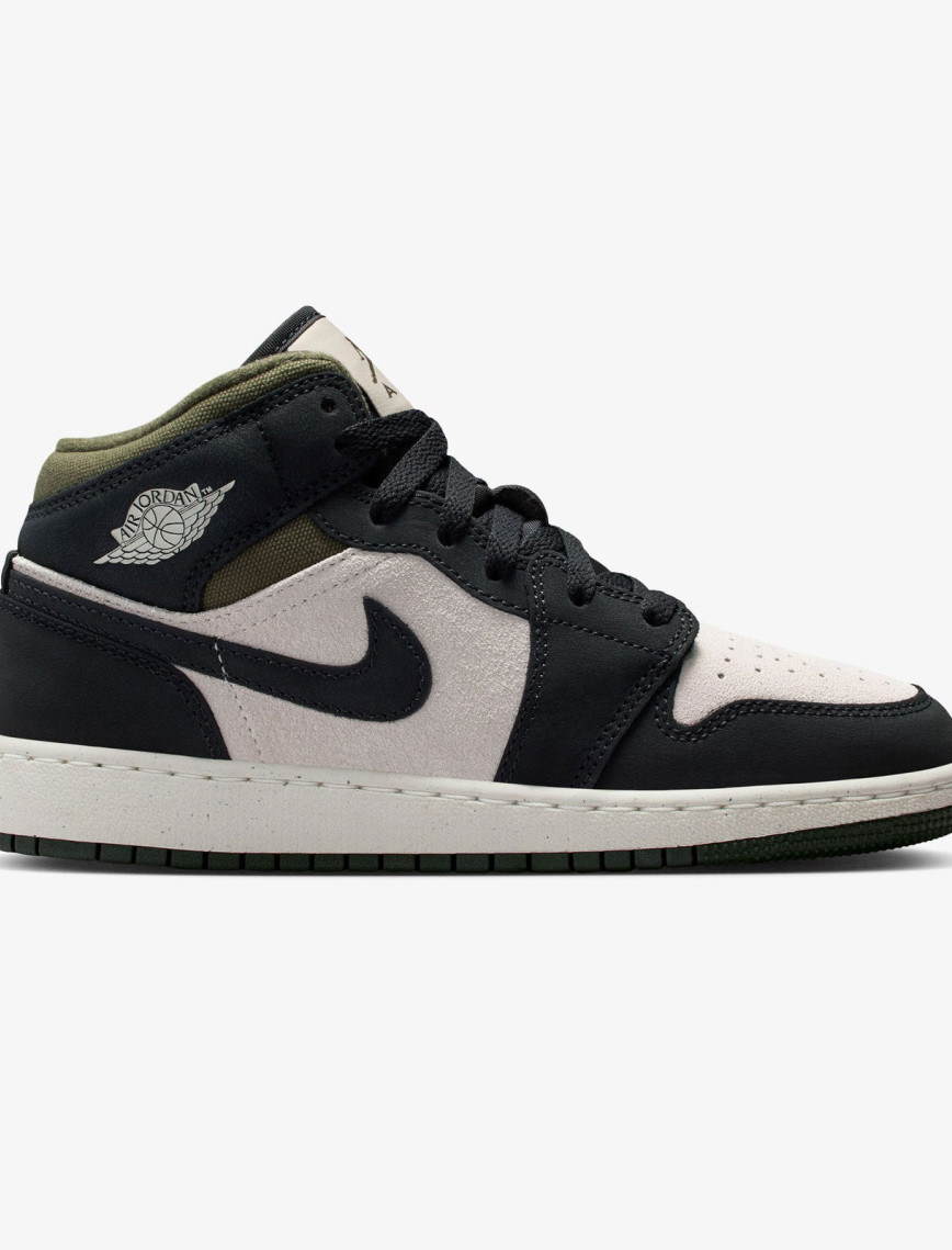 Jordan Air 1 Mid SE Genç Çocuk Siyah Spor Ayakkabı Jordan Air 1 Mid SE Genç Çocuk Siyah Spor Ayakkabı