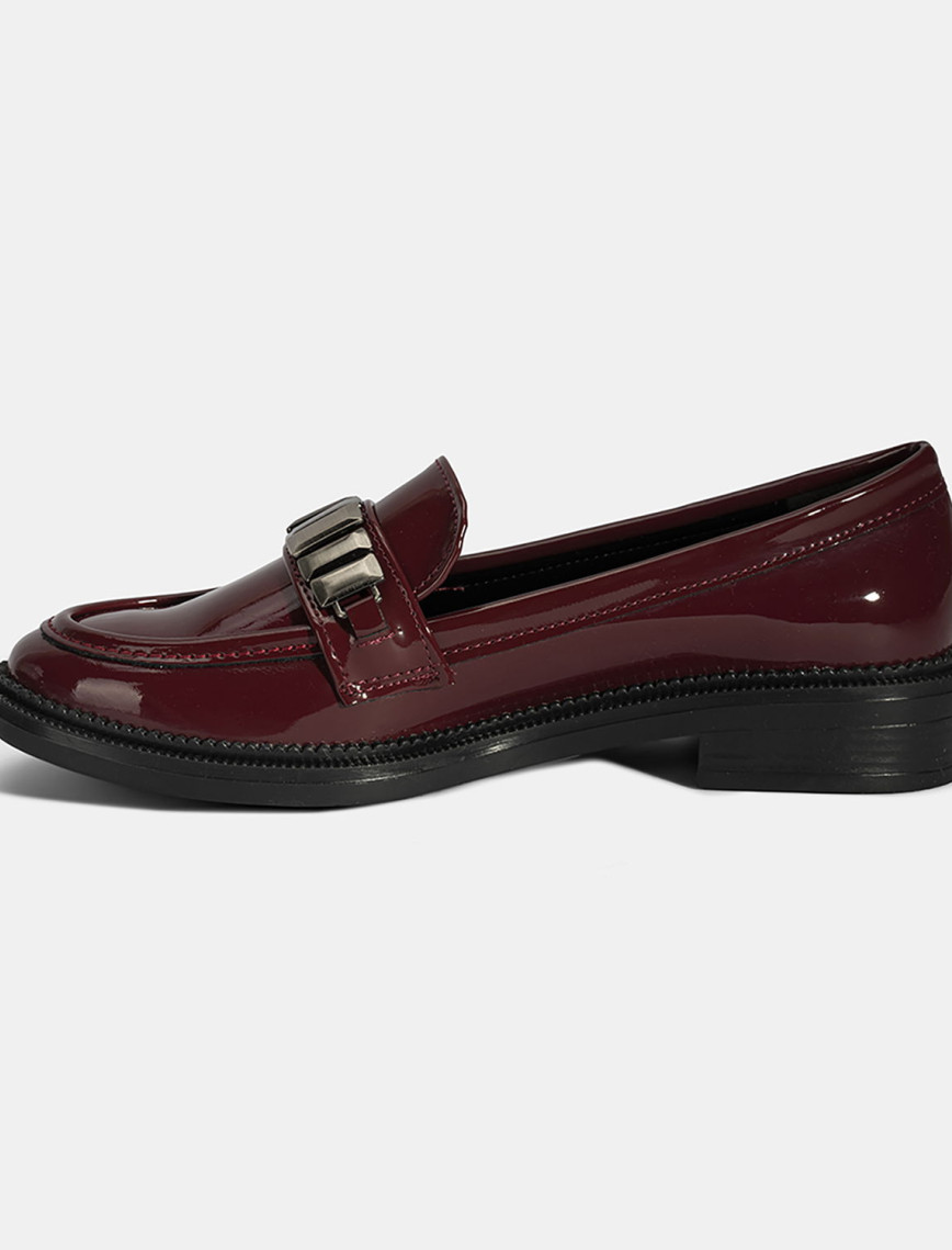 Kadın Bordo Metal Aksesuarlı Loafer Kadın Bordo Metal Aksesuarlı Loafer