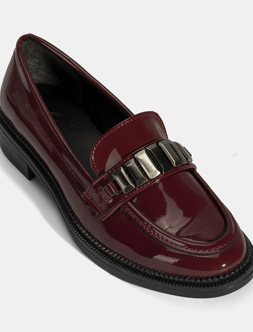 Kadın Bordo Metal Aksesuarlı Loafer Kadın Bordo Metal Aksesuarlı Loafer