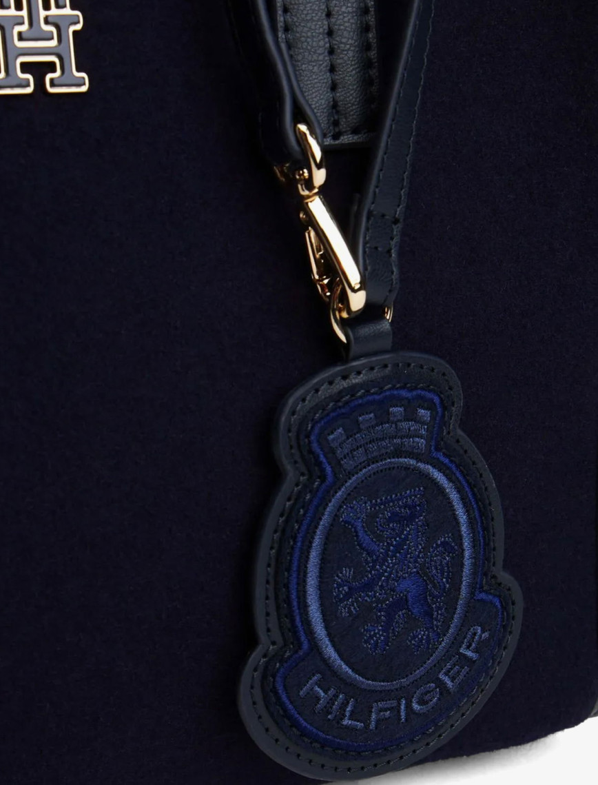 Tommy Hilfiger City Small Tote Melton Kadın Mavi El Çantası Tommy Hilfiger City Small Tote Melton Kadın Mavi El Çantası