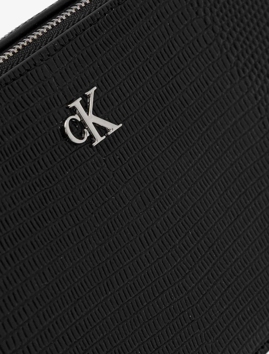 Calvin Klein Lizard Embossed Leather Mini Wallet Kadın Siyah Cüzdan Calvin Klein Lizard Embossed Leather Mini Wallet Kadın Siyah Cüzdan