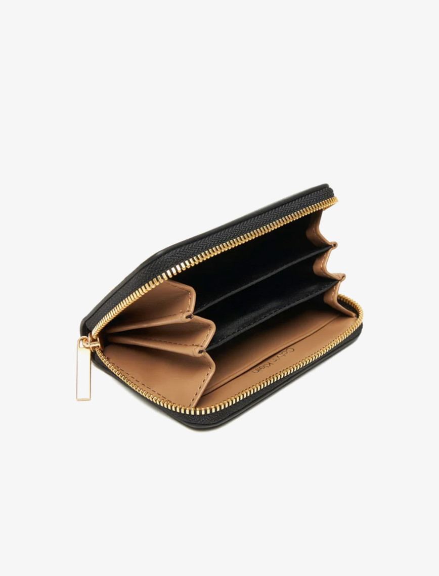 Calvin Klein Foil Logo Medium Zip Around Kadın Siyah Cüzdan Calvin Klein Foil Logo Medium Zip Around Kadın Siyah Cüzdan