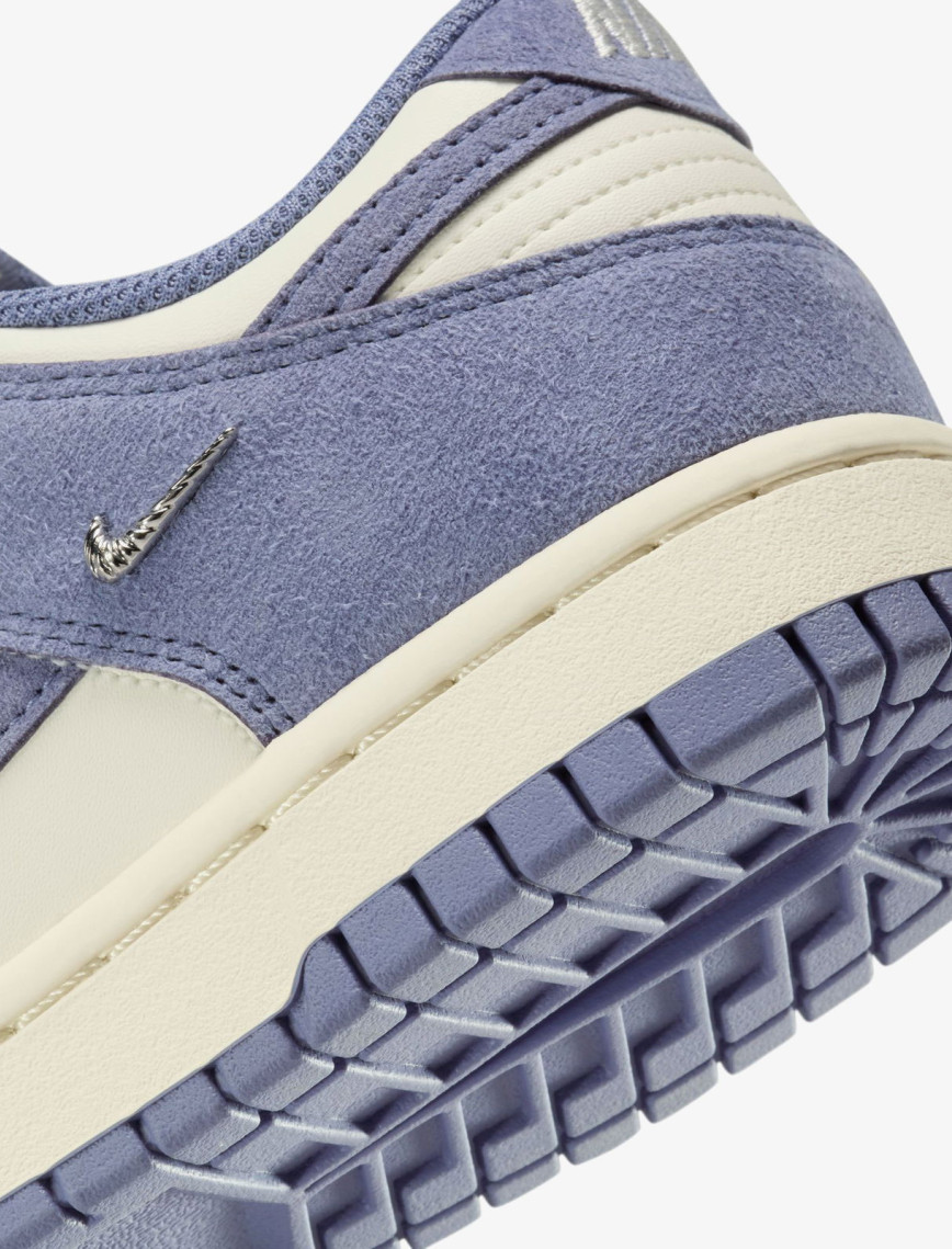 Nike Dunk Low Kadın Krem Rengi Spor Ayakkabı Nike Dunk Low Kadın Krem Rengi Spor Ayakkabı