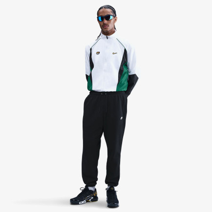 Nike Club Cuffed Brushed Erkek Siyah Eşofman Altı Nike Club Cuffed Brushed Erkek Siyah Eşofman Altı