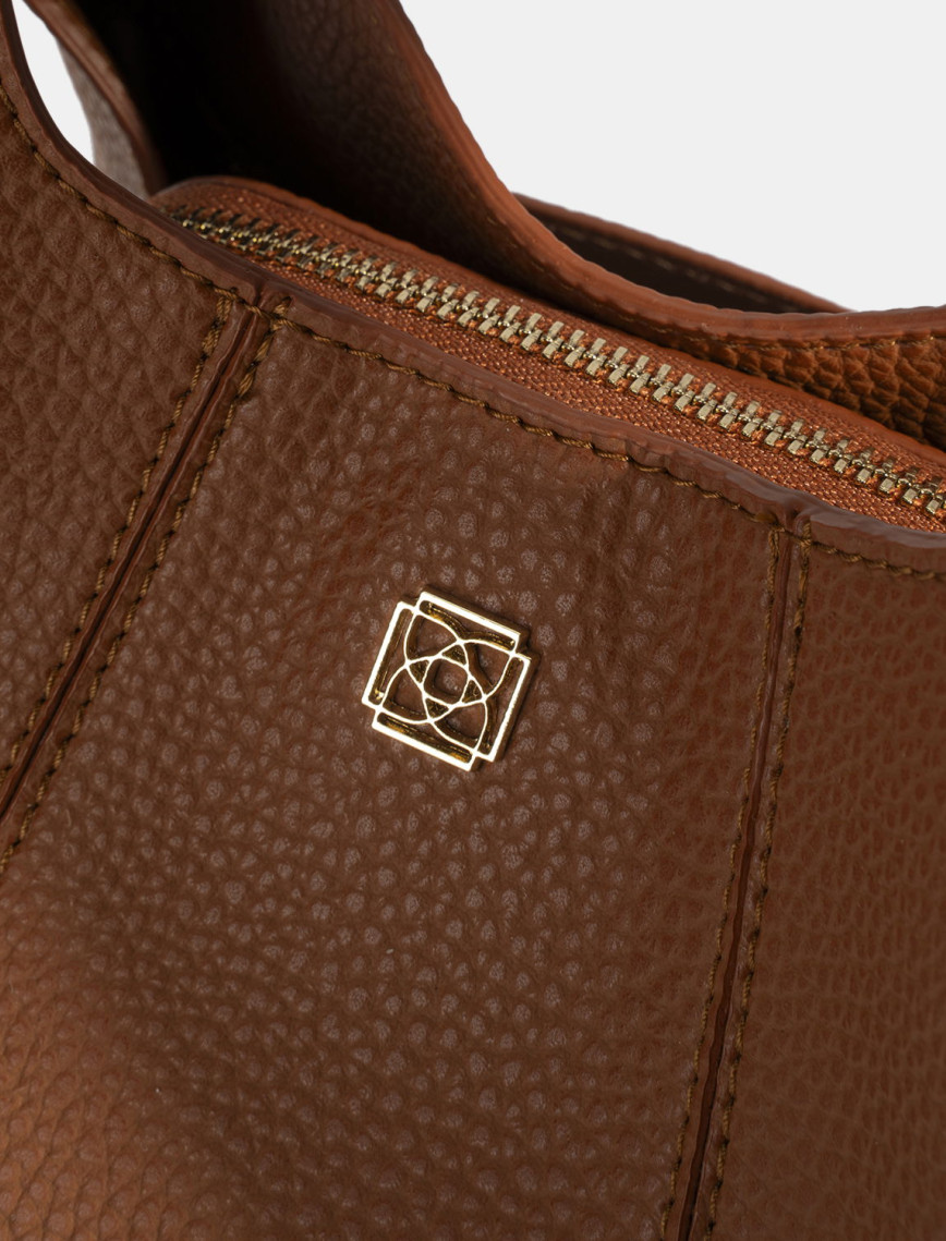 Kadın Taba Omuz Askılı El Çantası Kadın Taba Omuz Askılı El Çantası