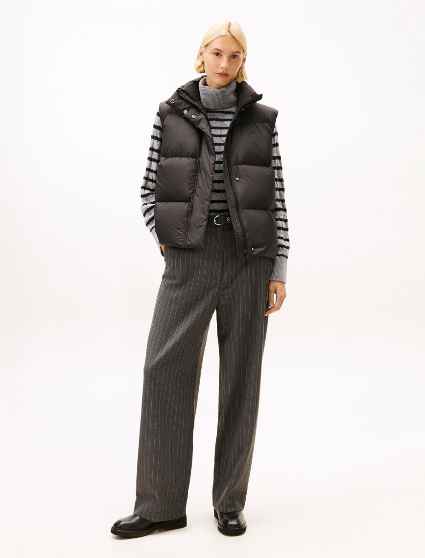 Tommy Hilfiger Modern Down Regular Kadın Siyah Yelek Tommy Hilfiger Modern Down Regular Kadın Siyah Yelek