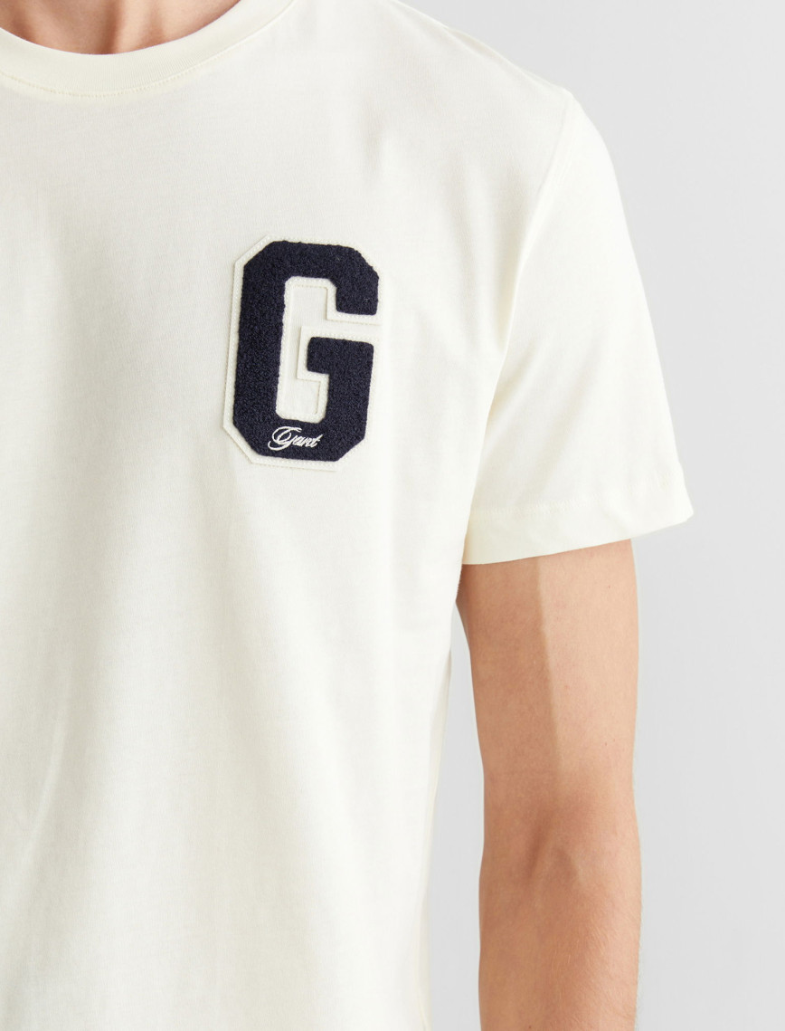 GANT Erkek Krem Regular Fit Bisiklet Yaka Logolu T-Shirt GANT Erkek Krem Regular Fit Bisiklet Yaka Logolu T-Shirt