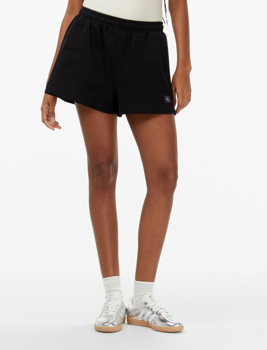 Calvin Klein A French Terry Badge Logo Kadın Siyah Şort Calvin Klein A French Terry Badge Logo Kadın Siyah Şort